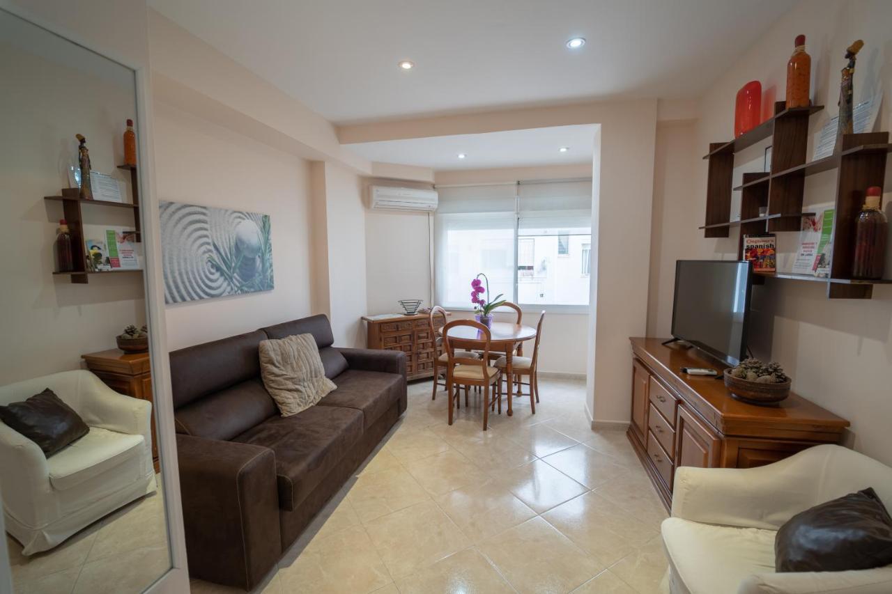 Apartament Larra Nervion Sewilla Zewnętrze zdjęcie